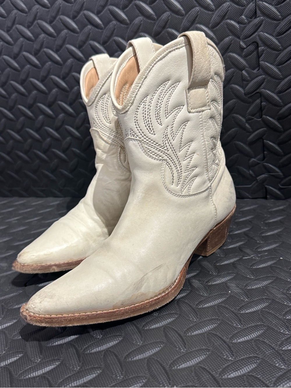 Steve Madden Women’s White Leather Western Cowboy Boots Size 38 Embroidered - Picture 2 of 12
